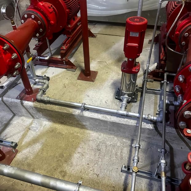 Electric fire pump set and jockey pump in a plant room